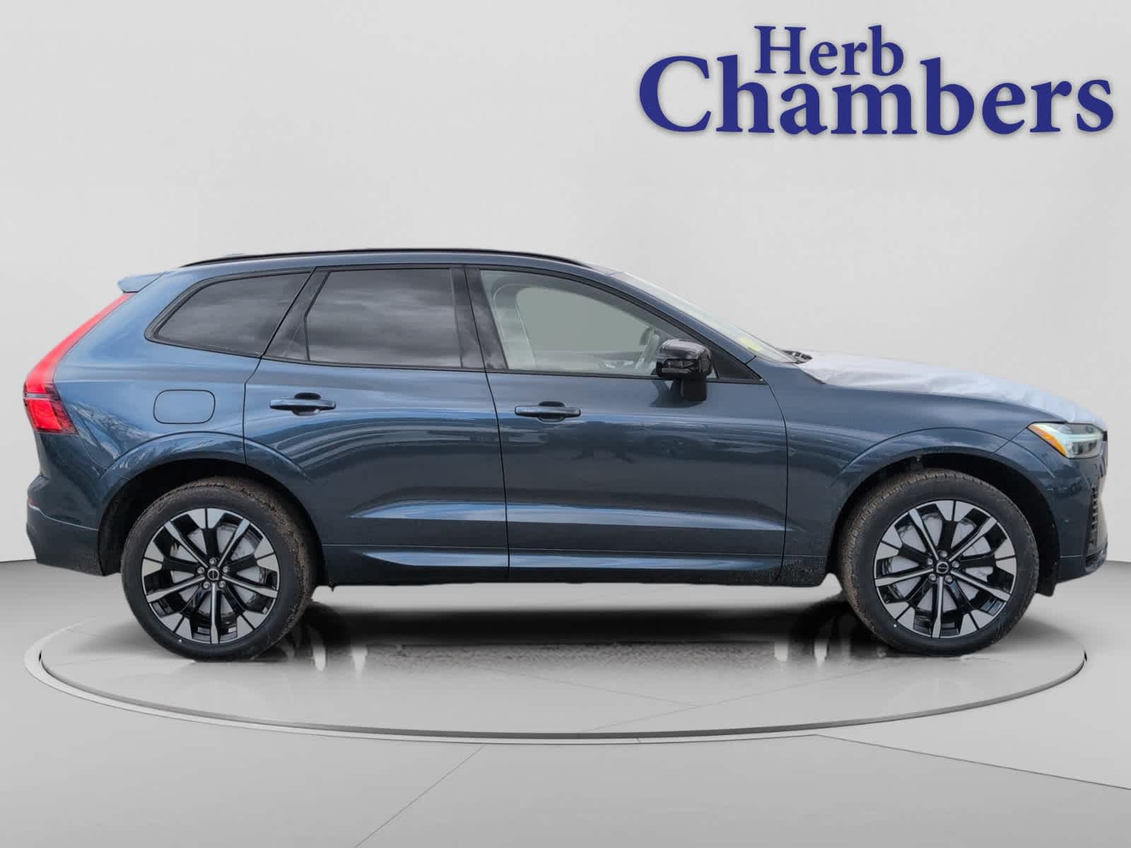 new 2026 Volvo XC60 plug-in hybrid car, priced at $74,370