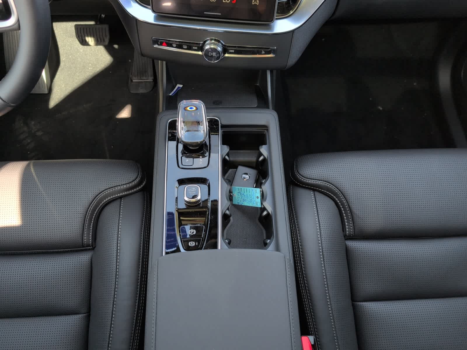 new 2026 Volvo XC90 plug-in hybrid car, priced at $92,200