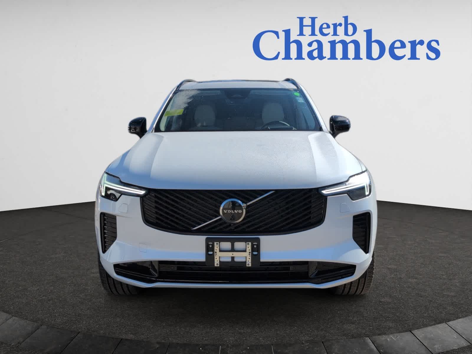 2026 Volvo XC90 photo 2