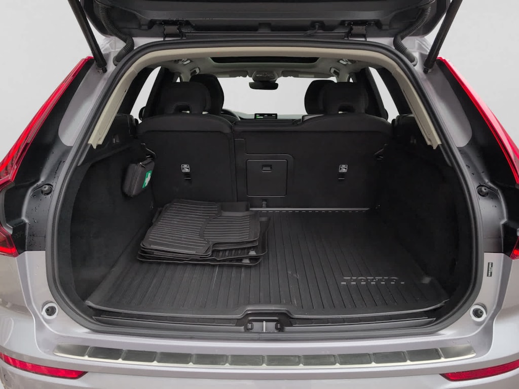 Used 2026 Volvo XC60 B5 Core SUV