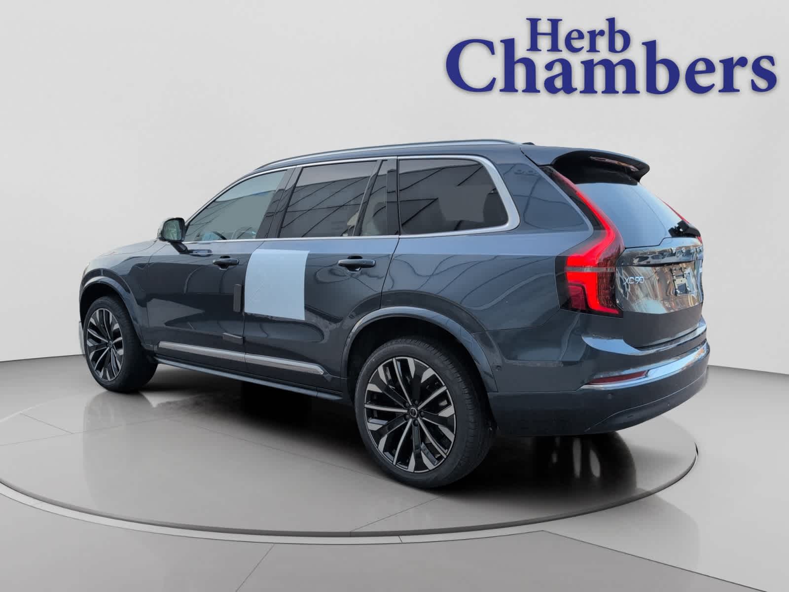 new 2026 Volvo XC90 car, priced at $75,270