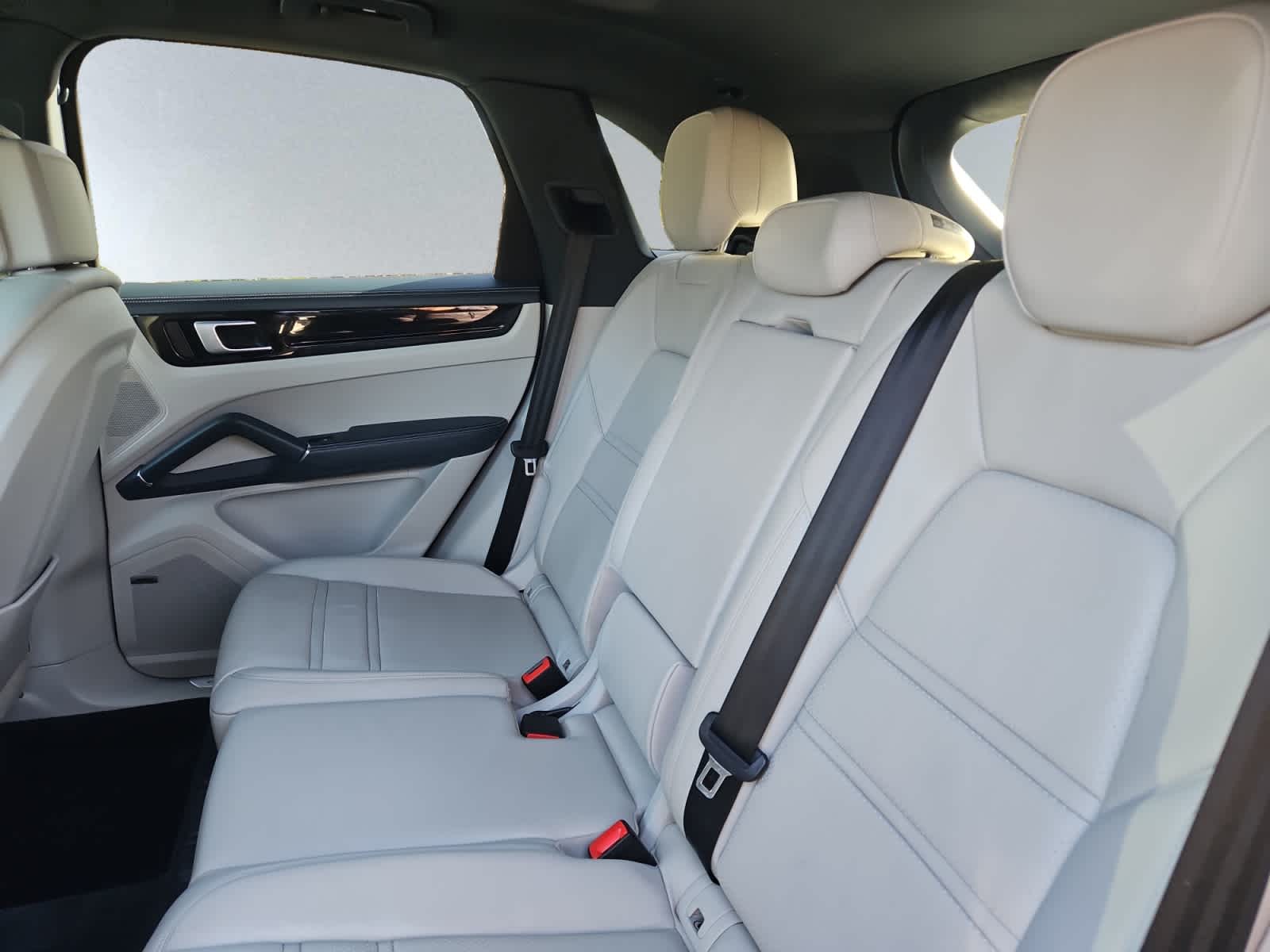 used 2022 Porsche Cayenne car, priced at $42,998