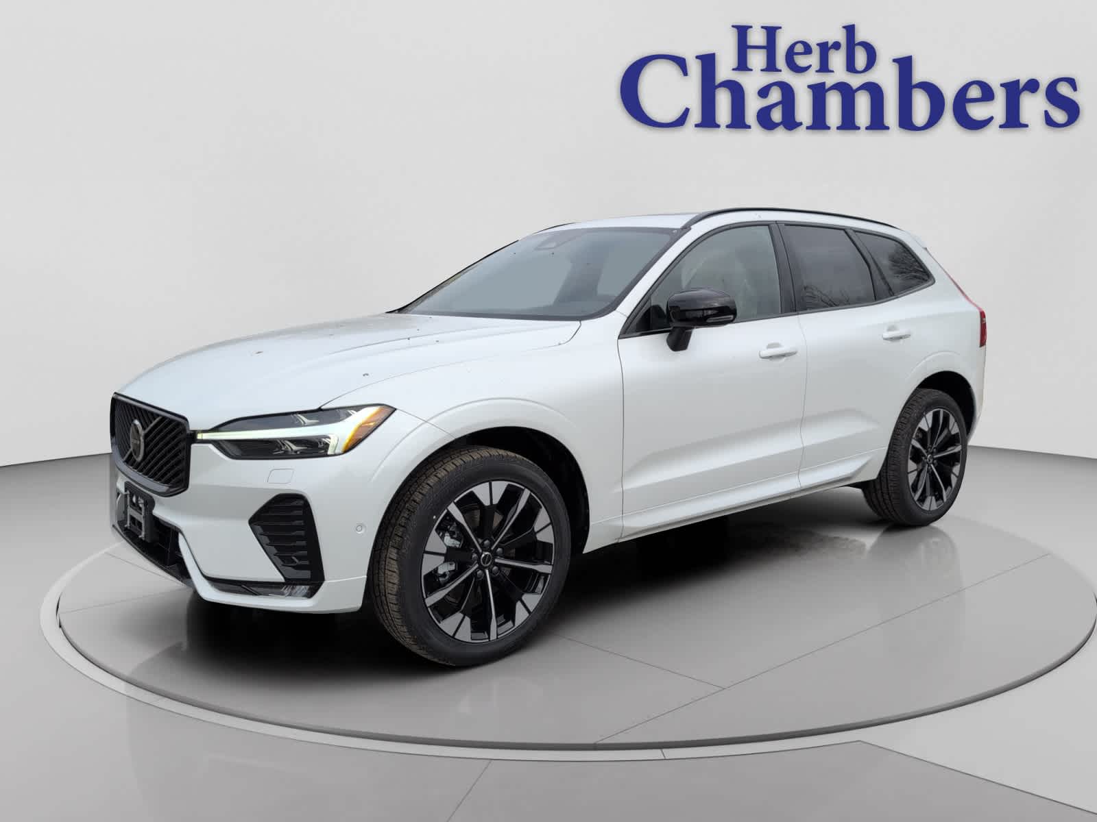 new 2026 Volvo XC60 car, priced at $57,985