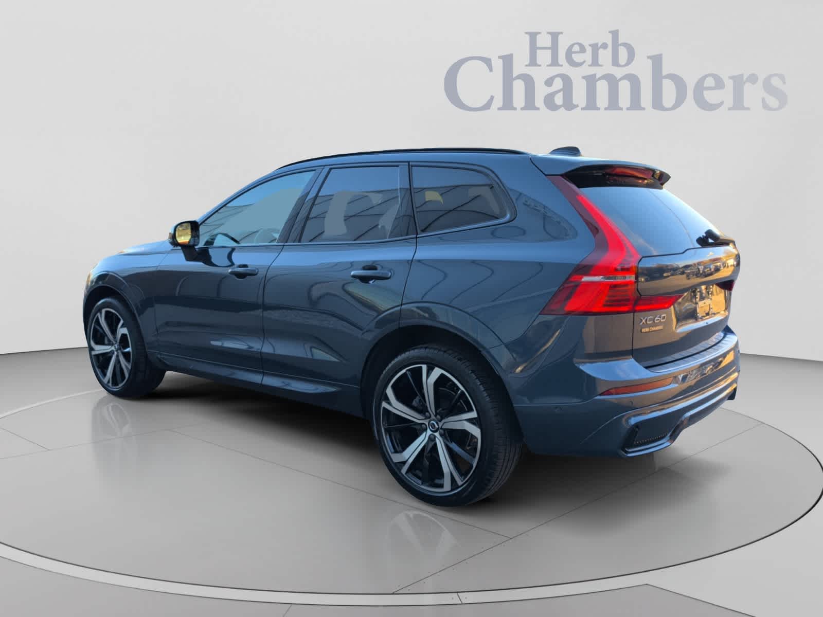 Used 2025 Volvo XC60 B5 Ultra SUV
