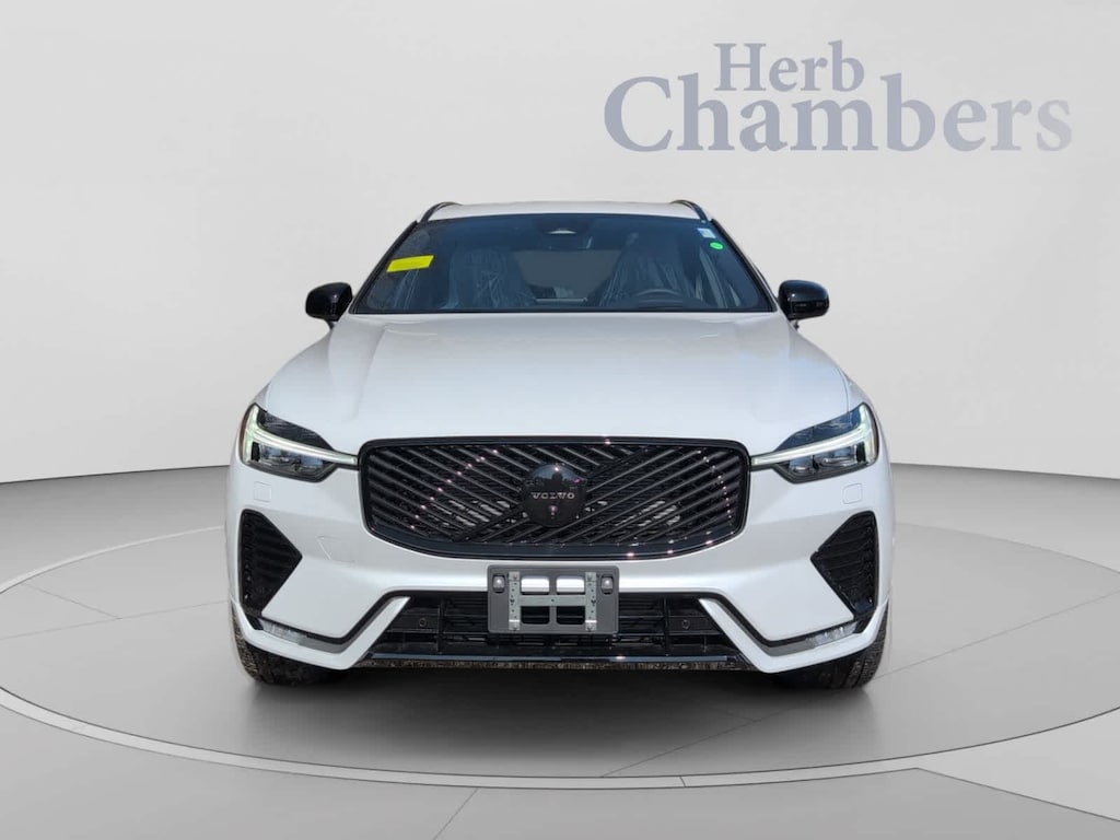 New 2026 Volvo XC60 B5 Ultra Black Edition SUV