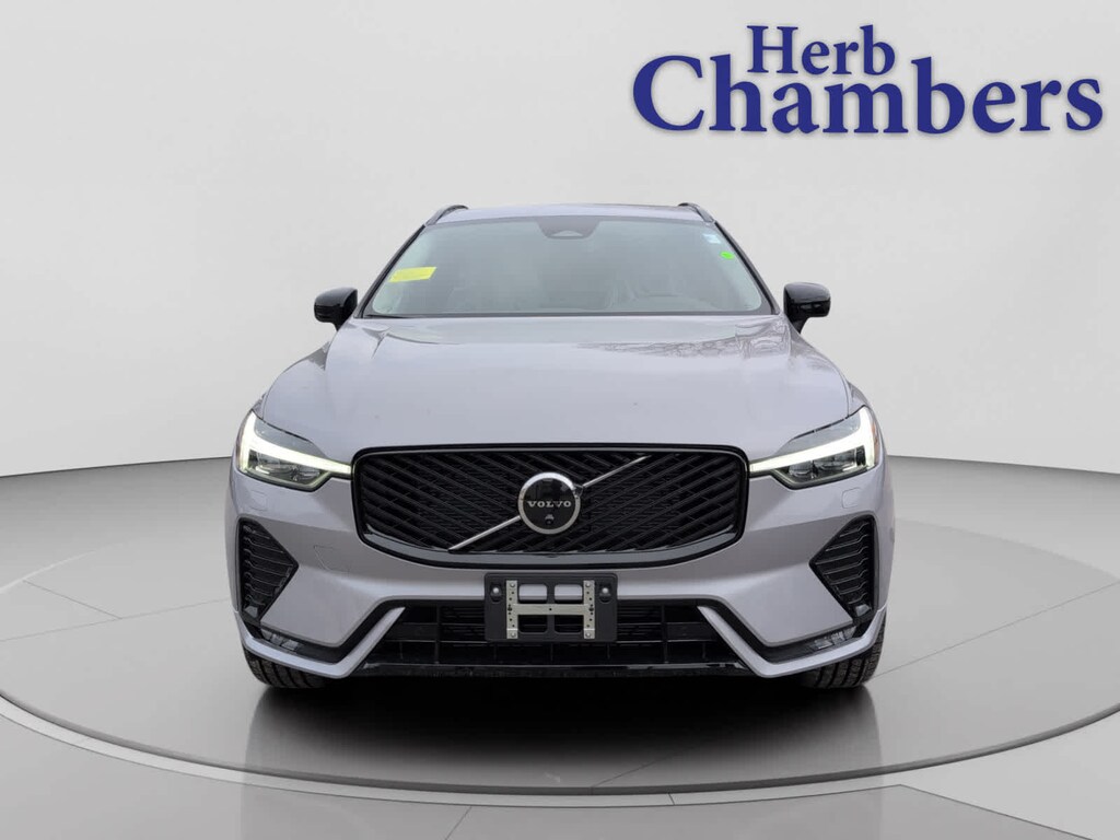 New 2026 Volvo XC60 B5 Plus SUV