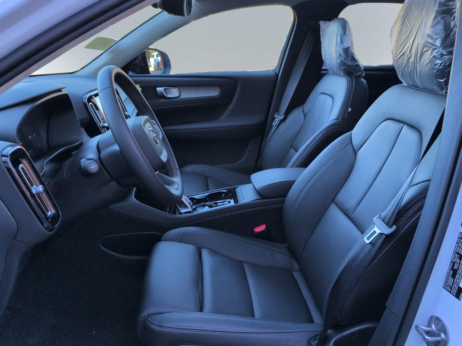 new 2026 Volvo XC40 car, priced at $49,925