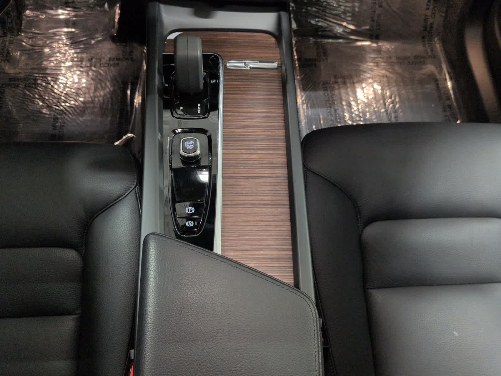 used 2022 Volvo XC60 car, priced at $31,998