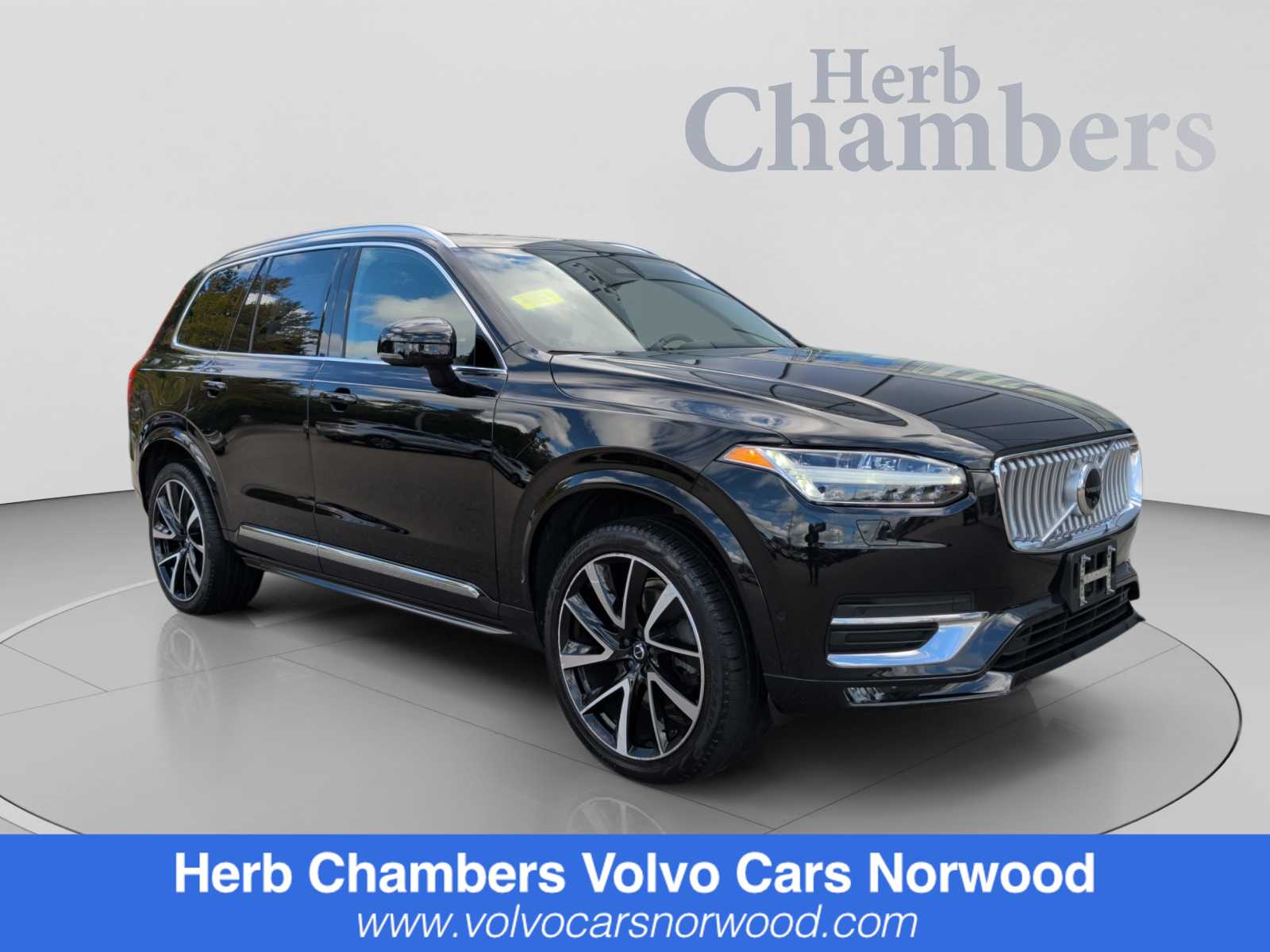 2023 Volvo XC90 Plus