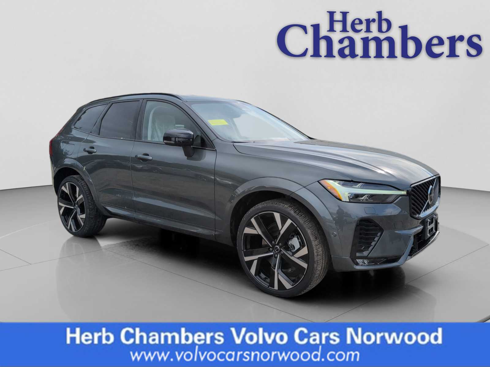 2026 Volvo XC60 Ultra's photo