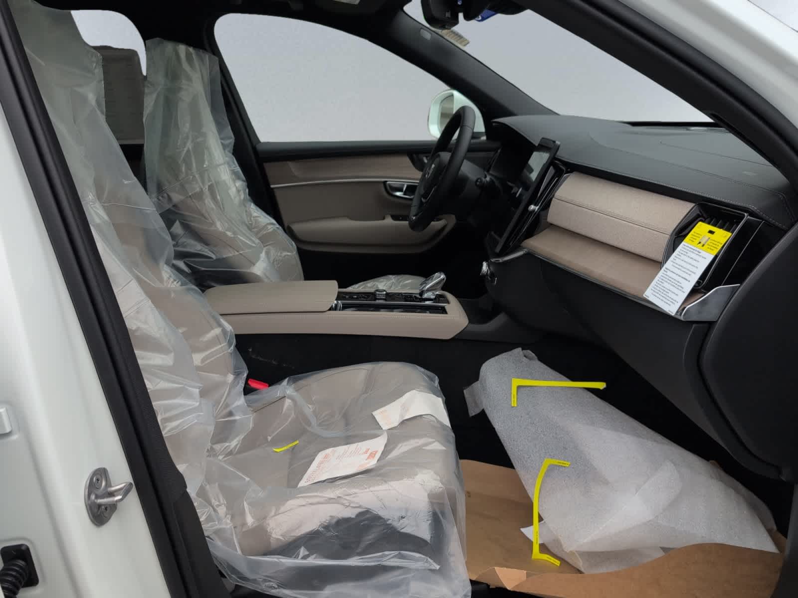 used 2026 Volvo XC90 car, priced at $68,450