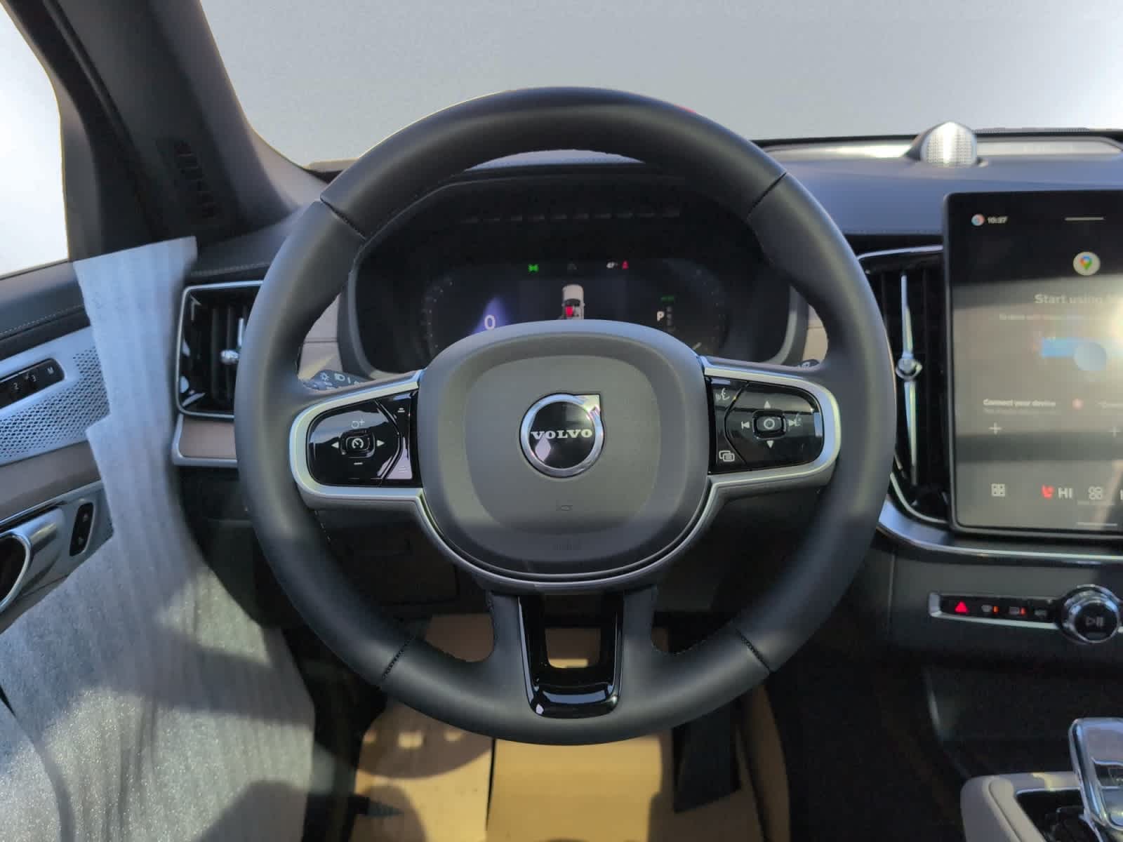 new 2026 Volvo XC90 plug-in hybrid car, priced at $92,625