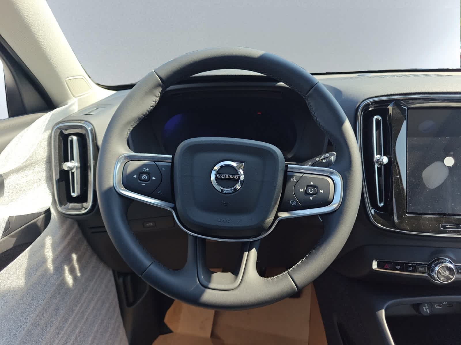 used 2025 Volvo XC40 car, priced at $52,215