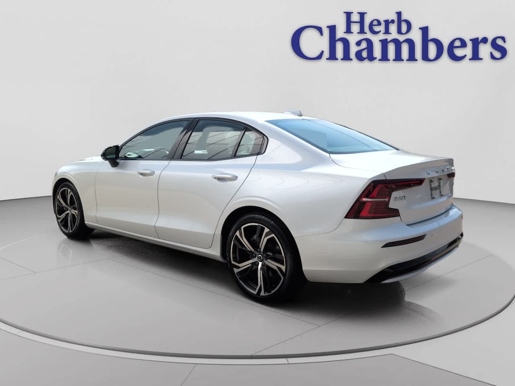 Used 2024 Volvo S60 B5 Core Dark Sedan
