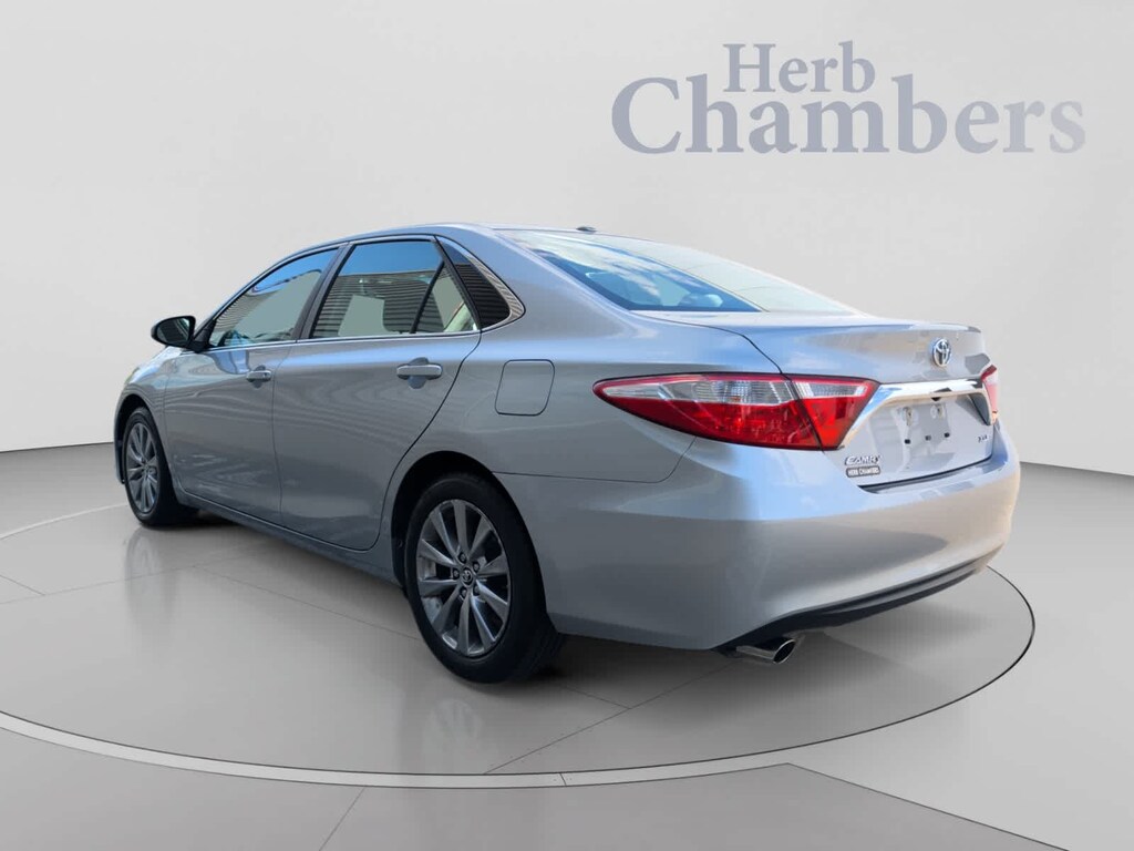 Used 2016 Toyota Camry XLE Sedan