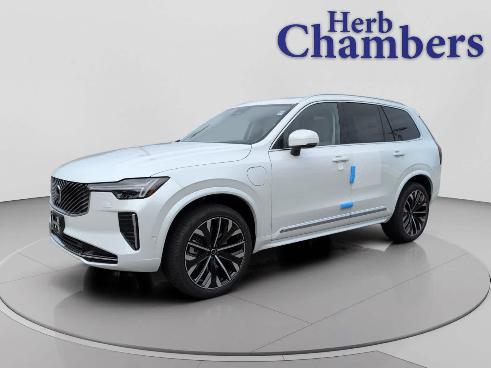 used 2026 Volvo XC90 plug-in hybrid car, priced at $85,625