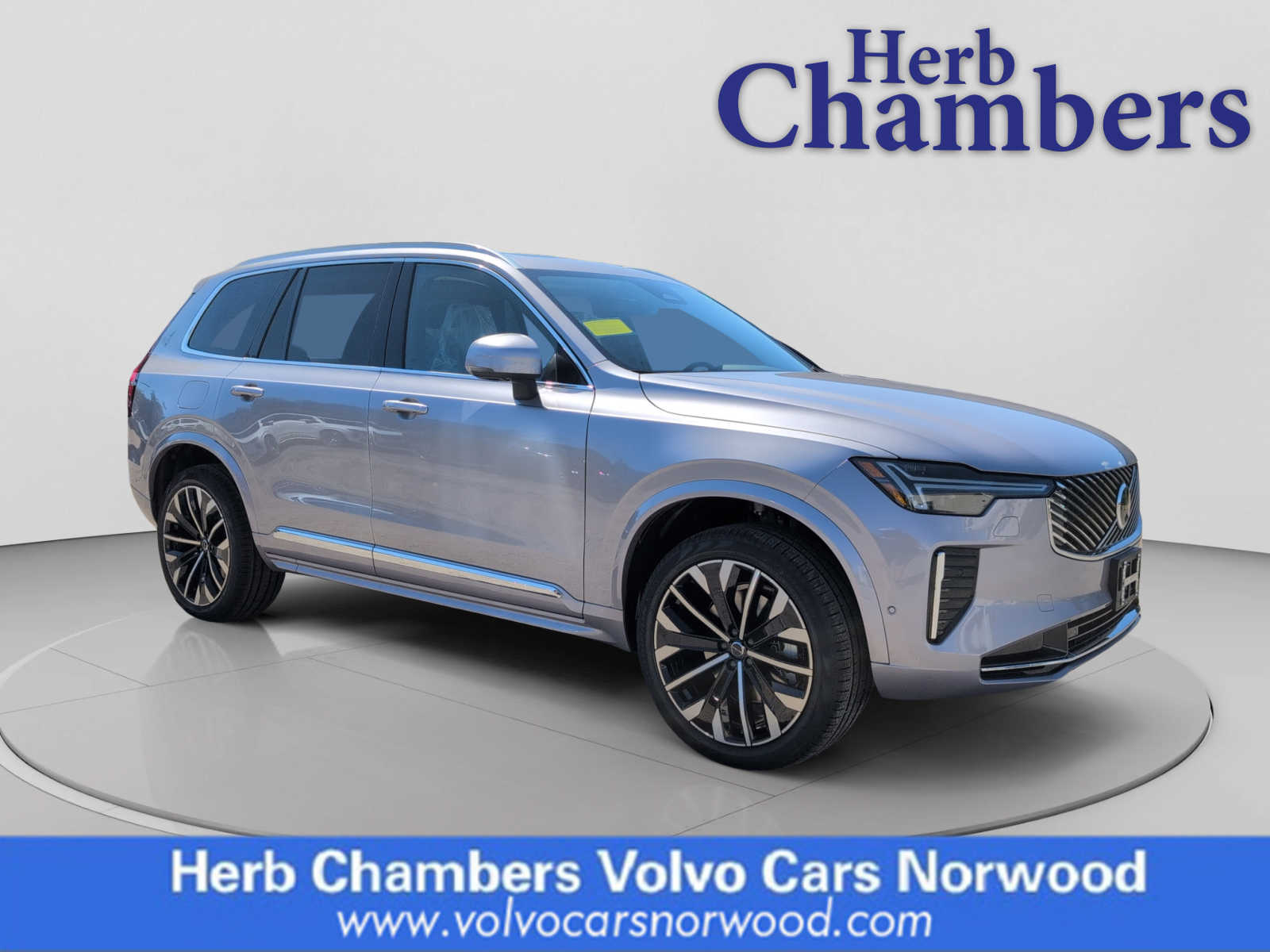 2026 Volvo XC90 Plus's photo