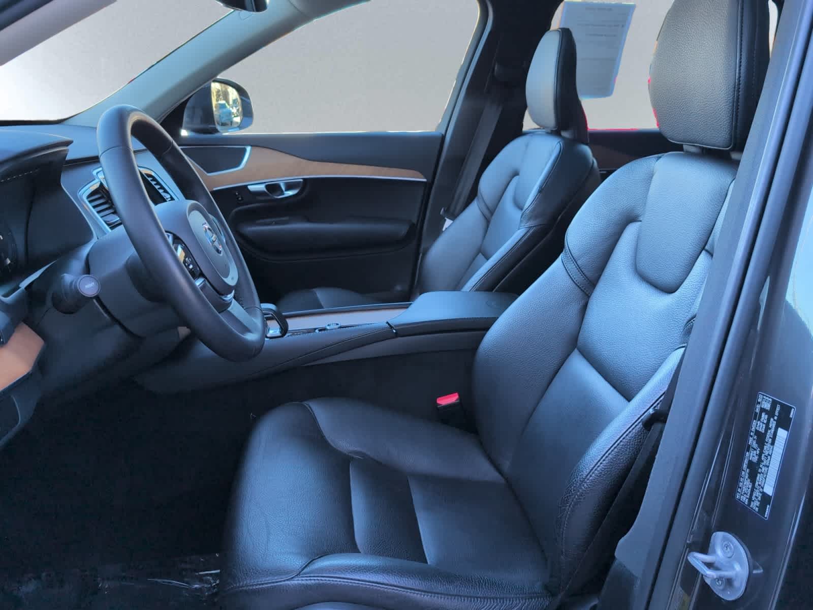 used 2023 Volvo XC90 car, priced at $36,998