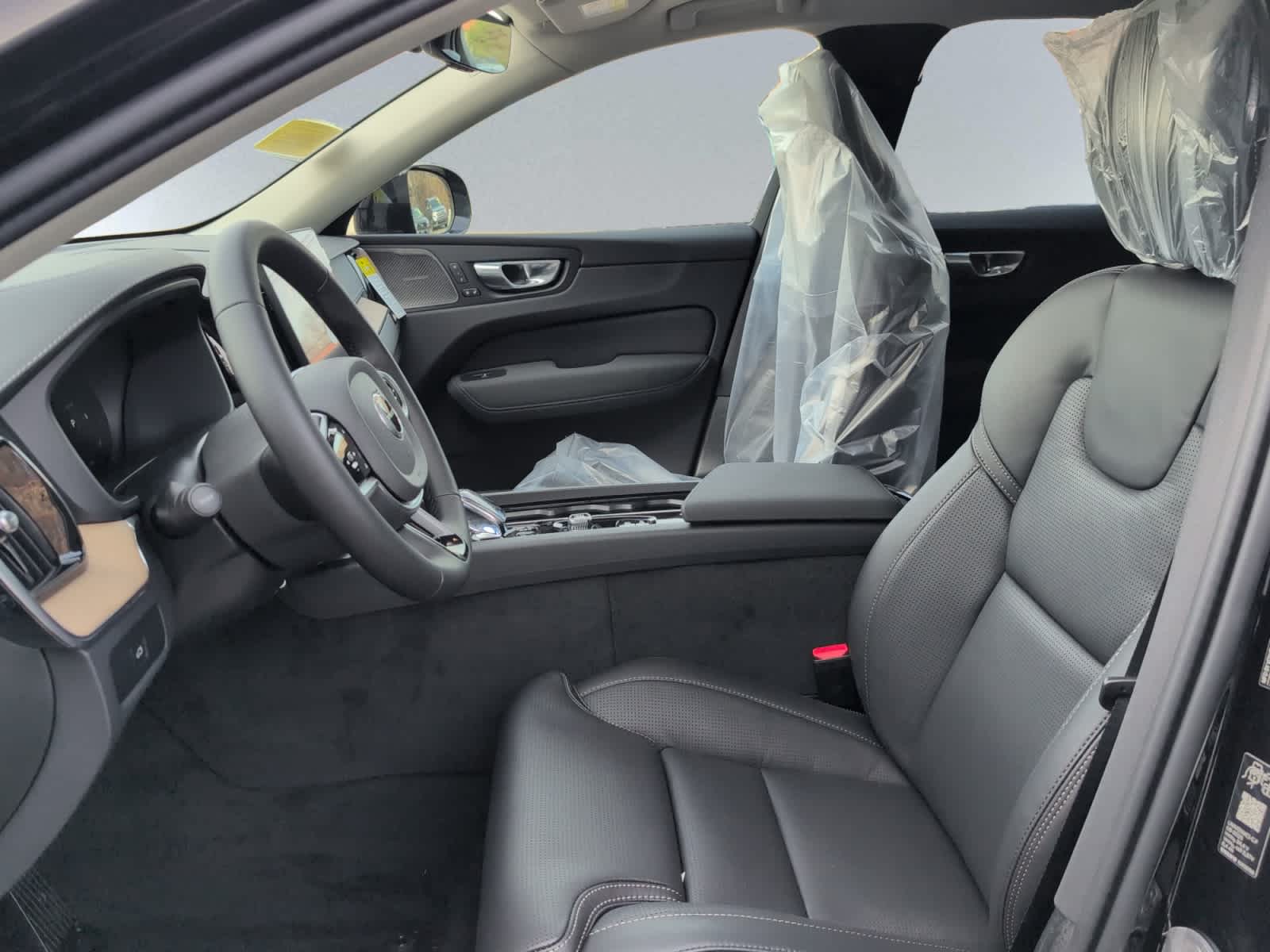 new 2026 Volvo XC60 car, priced at $63,935