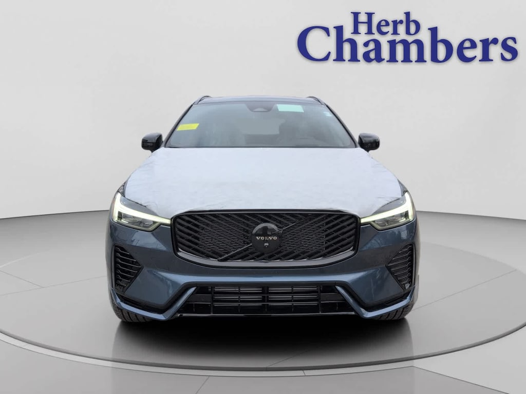 New 2026 Volvo XC60 plug-in hybrid T8 Ultra Black Edition SUV