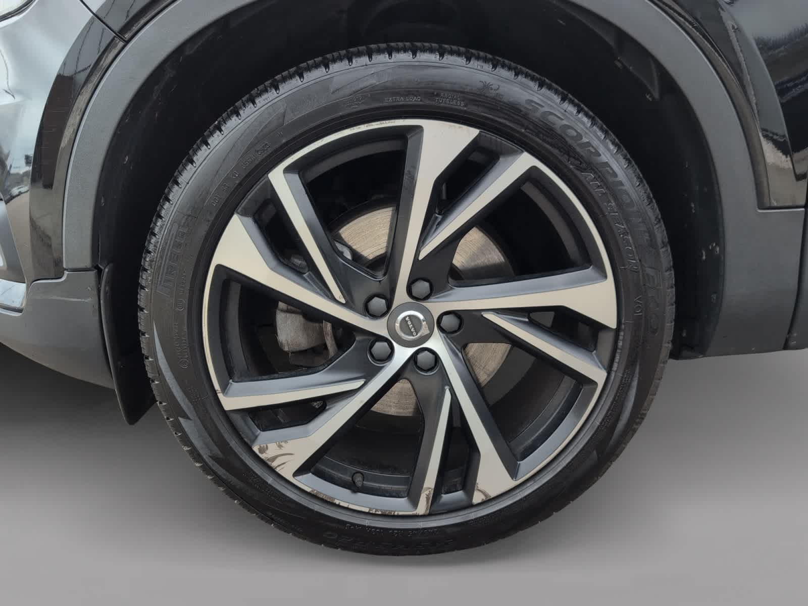 used 2021 Volvo XC40 car, priced at $22,998