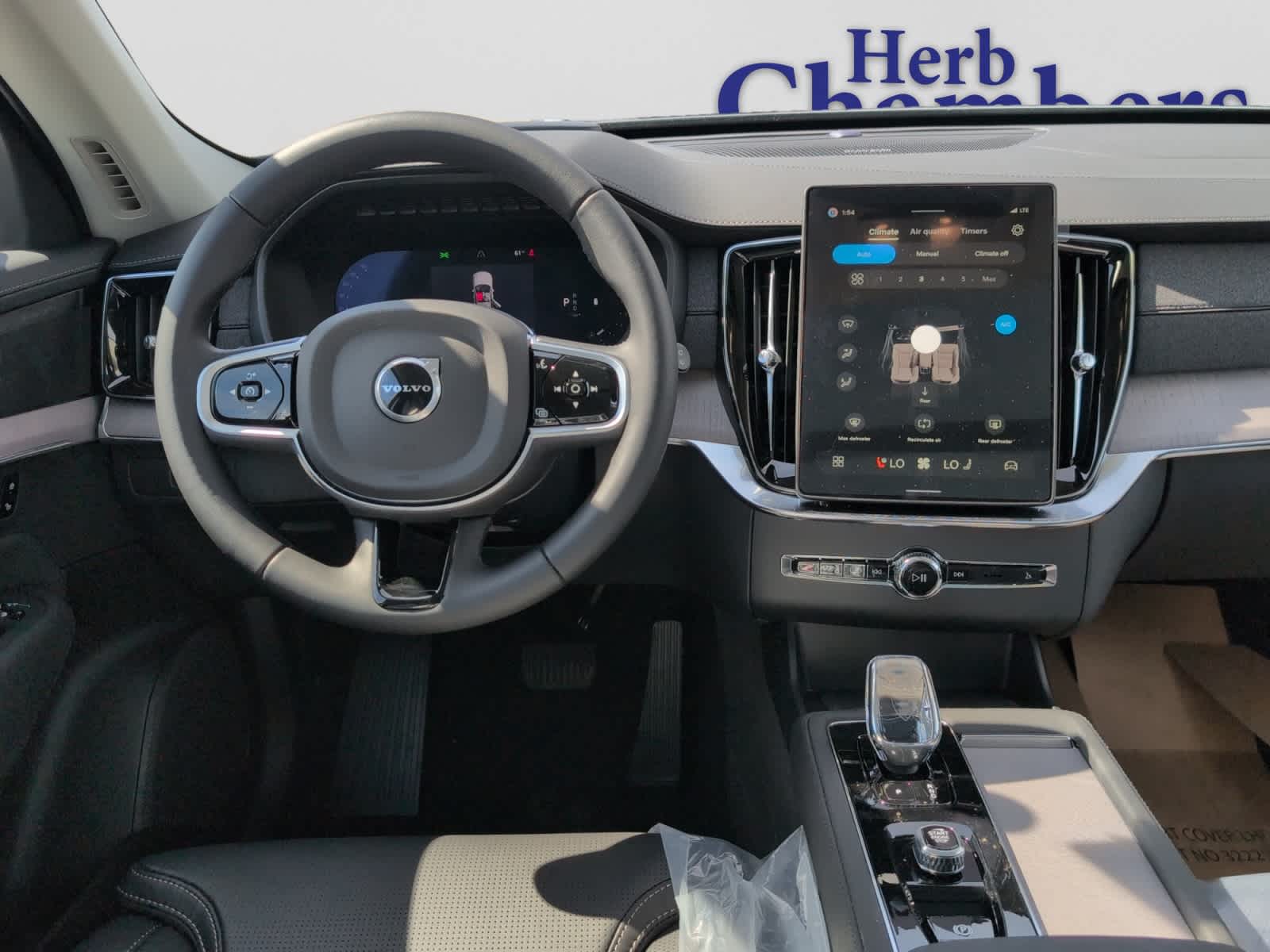 new 2026 Volvo XC90 car, priced at $75,270