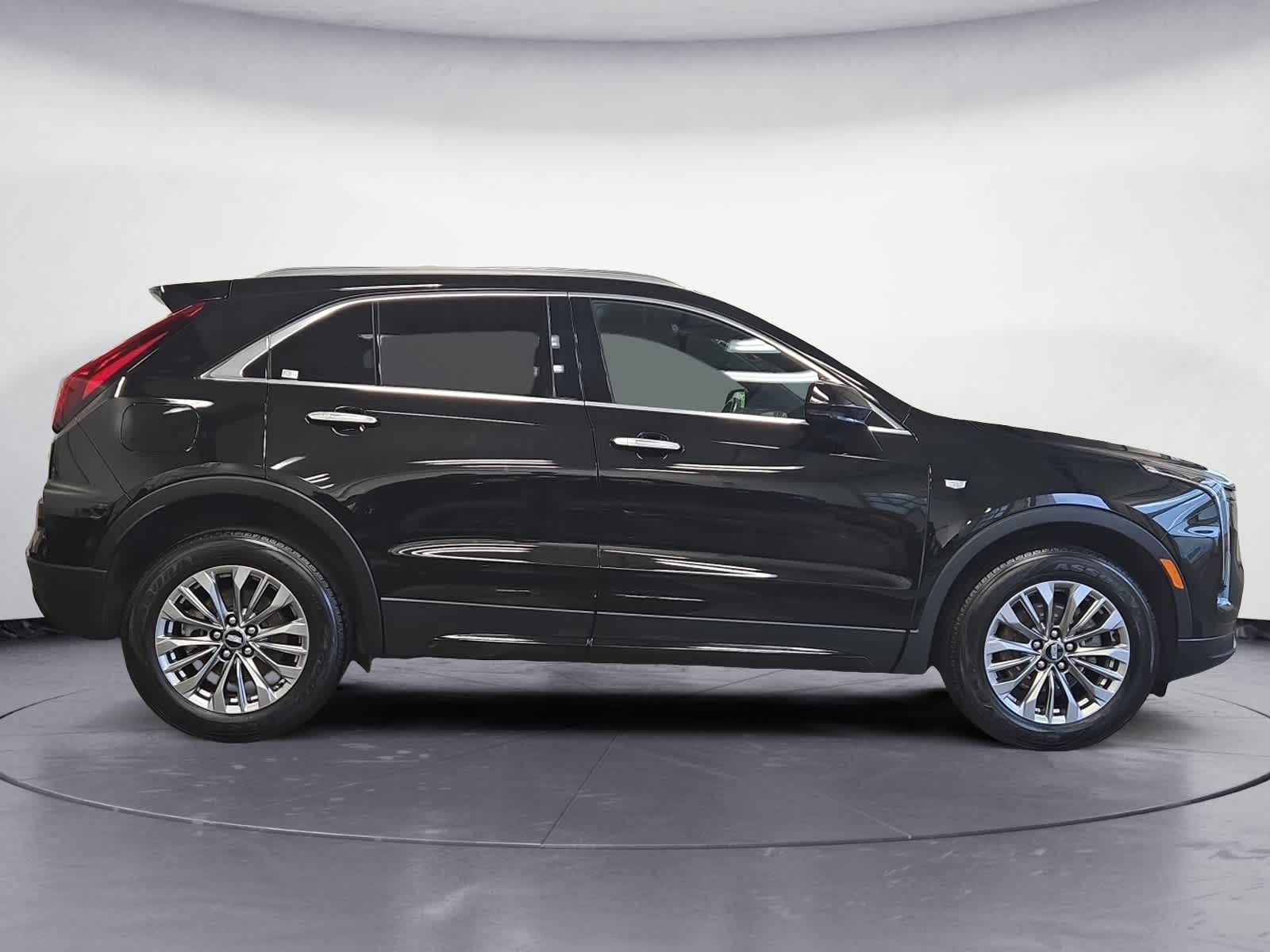 used 2024 Cadillac XT4 car, priced at $26,498