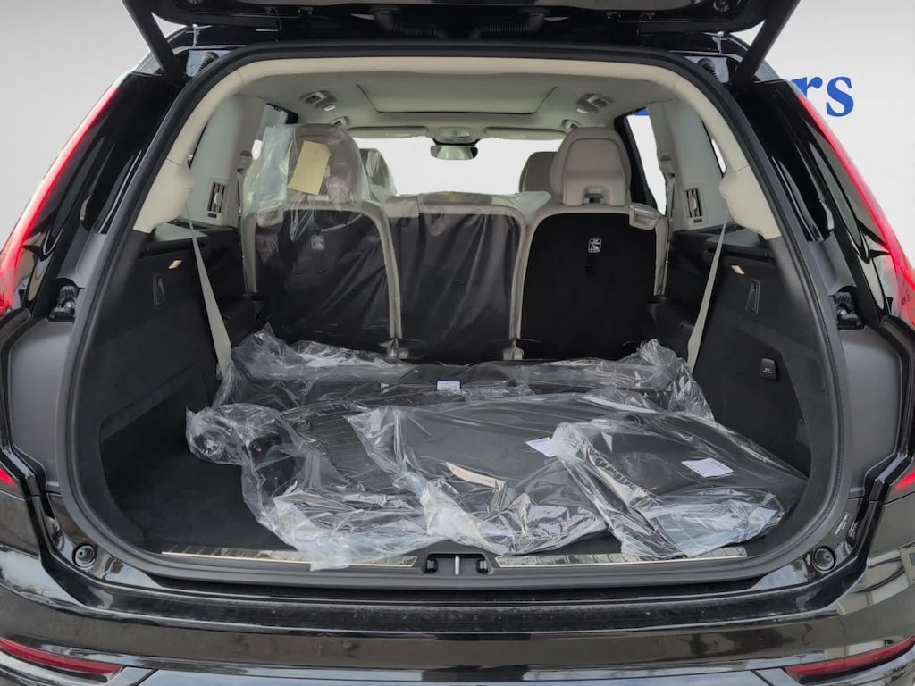 New 2026 Volvo XC90 B6 Ultra Dark Theme 7-Seater SUV