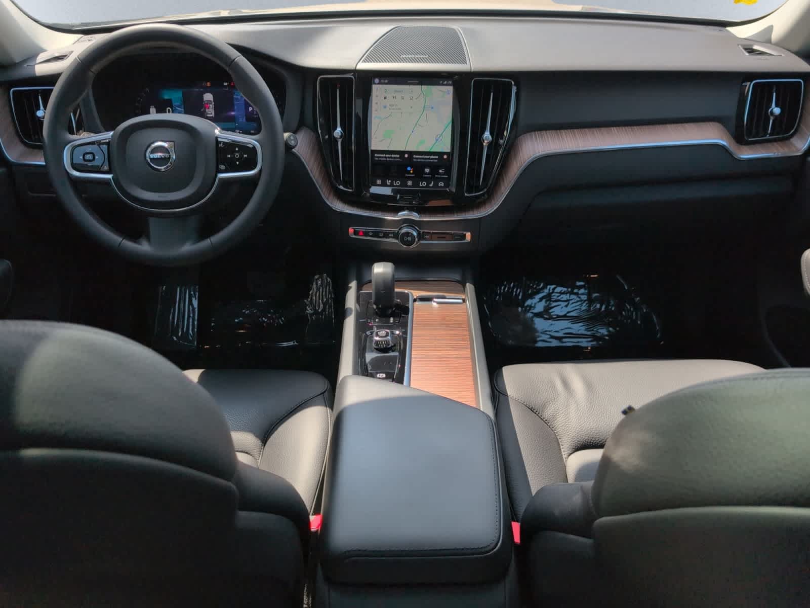 used 2023 Volvo XC60 car, priced at $35,998