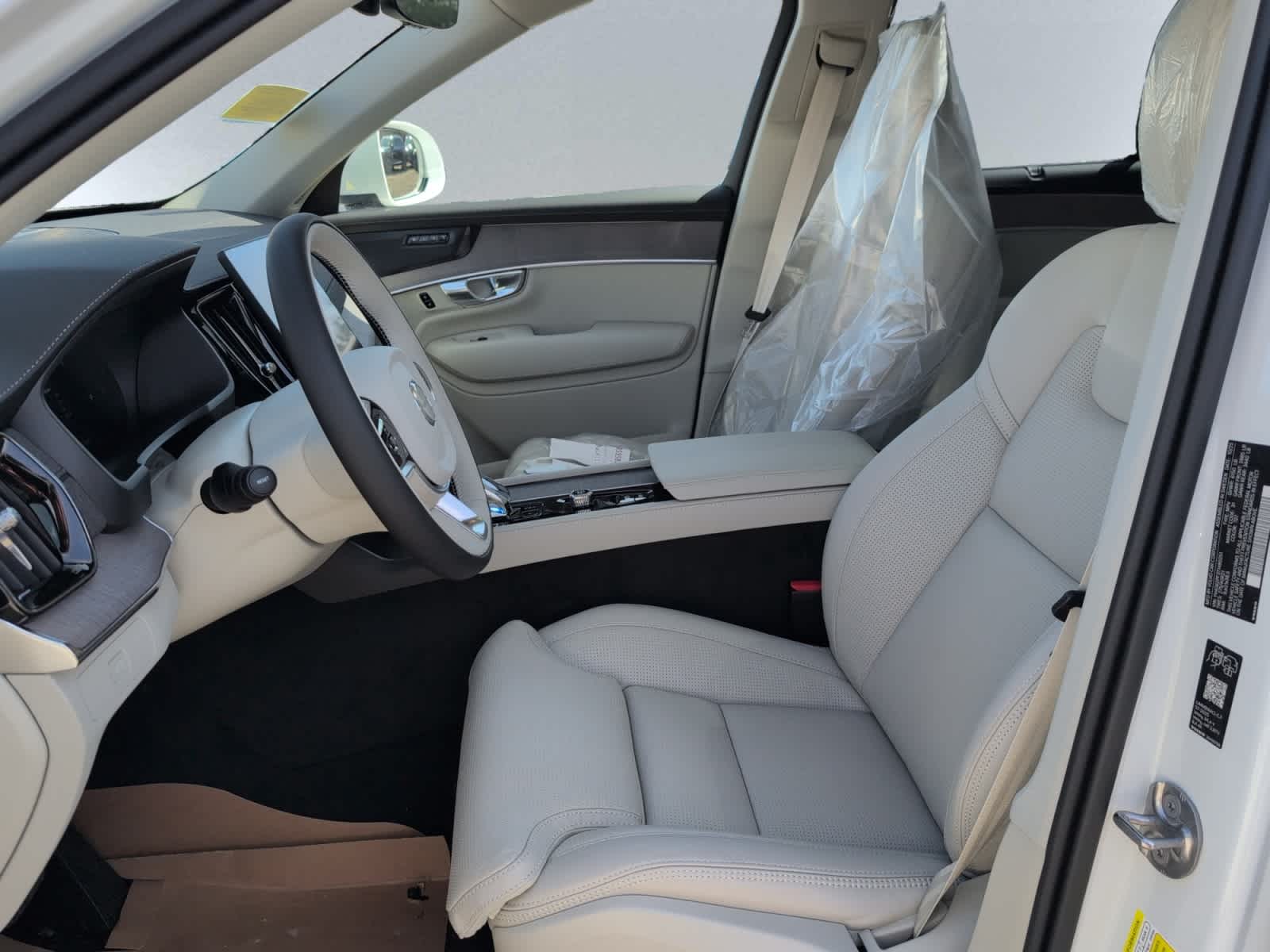 new 2026 Volvo XC90 car, priced at $75,155