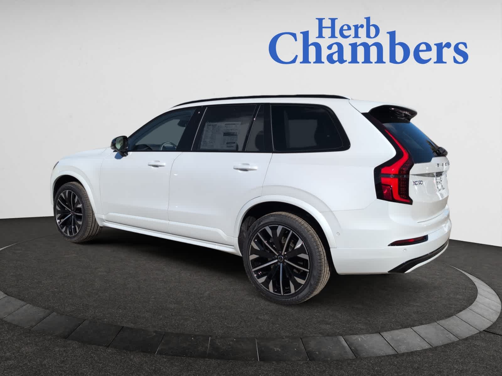 2026 Volvo XC90 photo 3