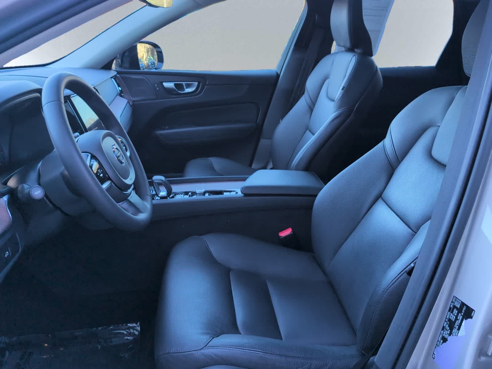 used 2023 Volvo XC60 car, priced at $35,998