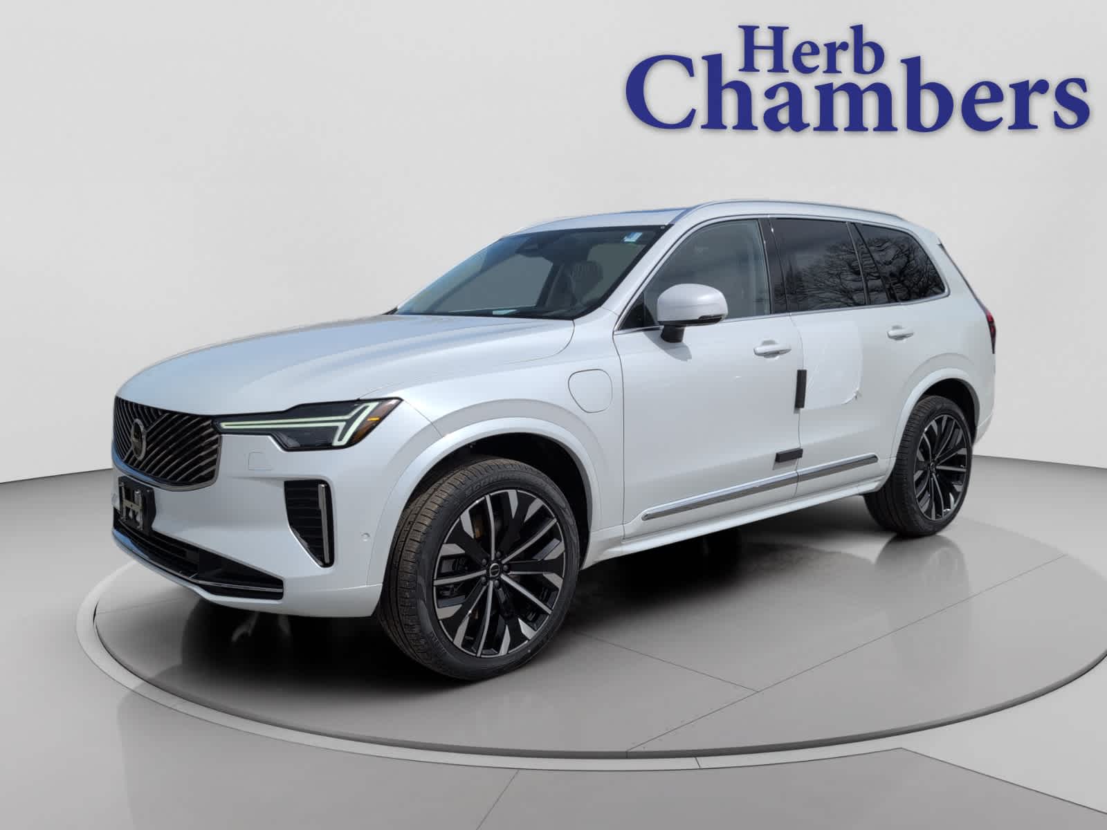 new 2026 Volvo XC90 plug-in hybrid car, priced at $85,320