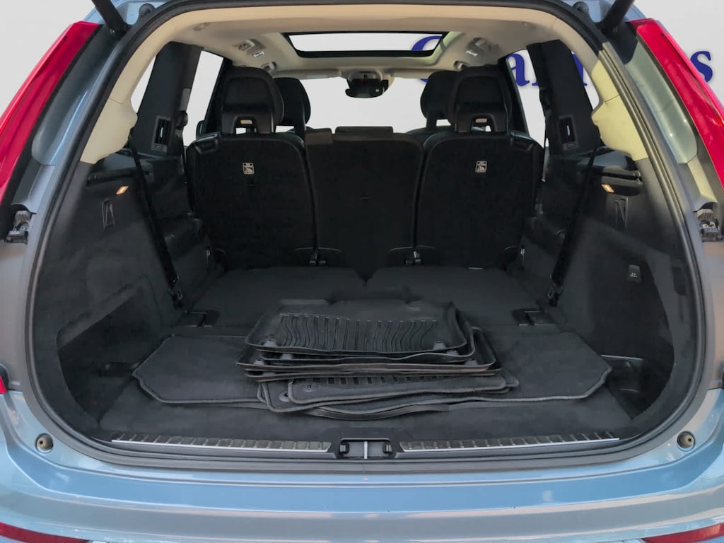 Used 2021 Volvo XC90 T6 Momentum 7 Passenger SUV