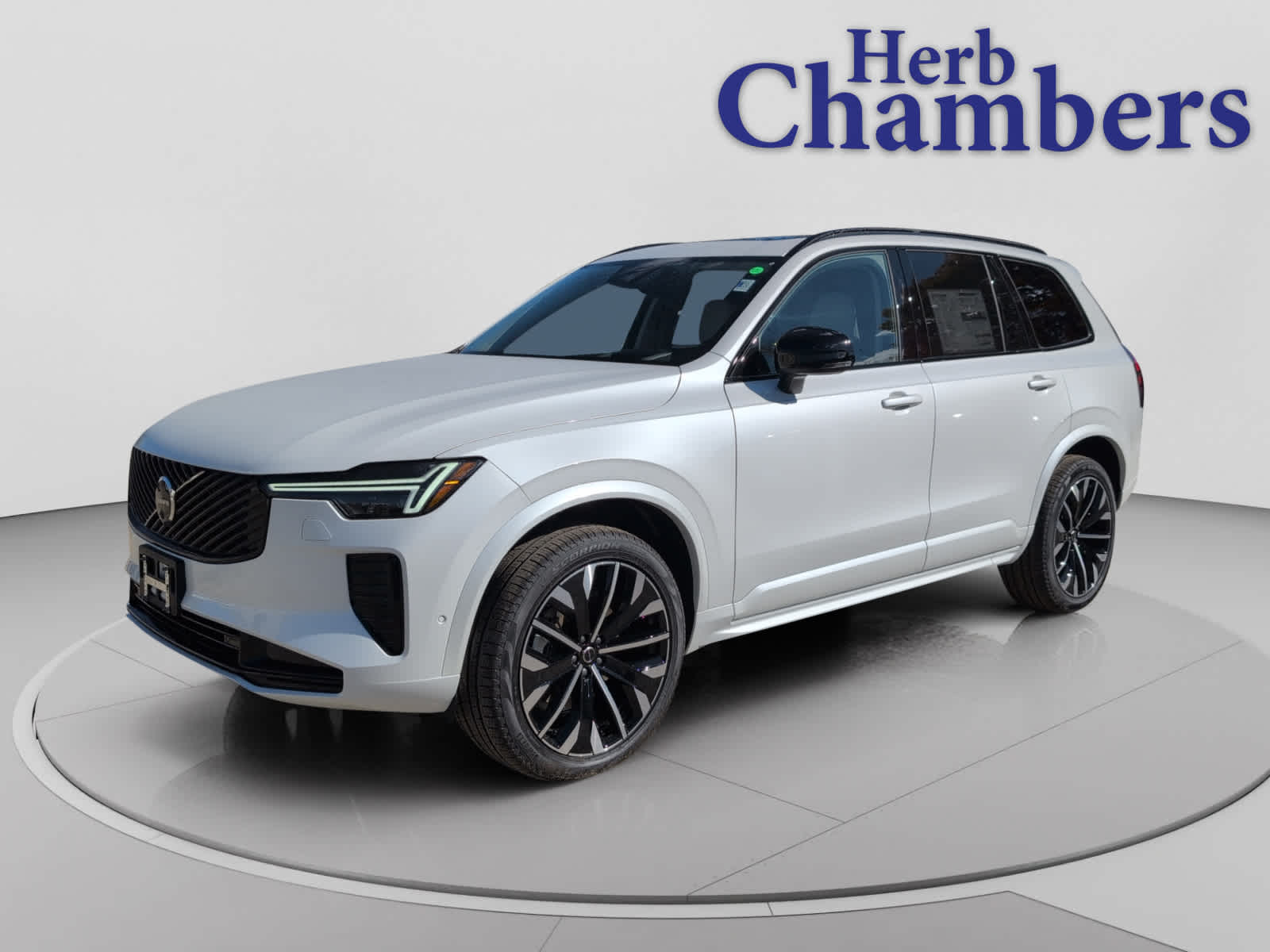 used 2026 Volvo XC90 car, priced at $75,530