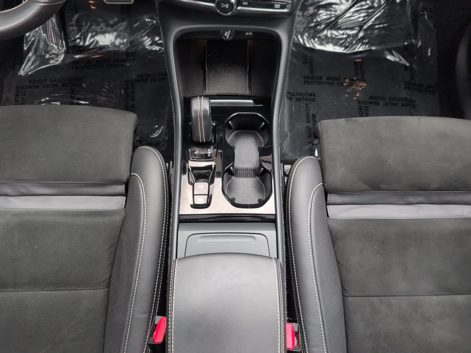 used 2021 Volvo XC40 car, priced at $22,998