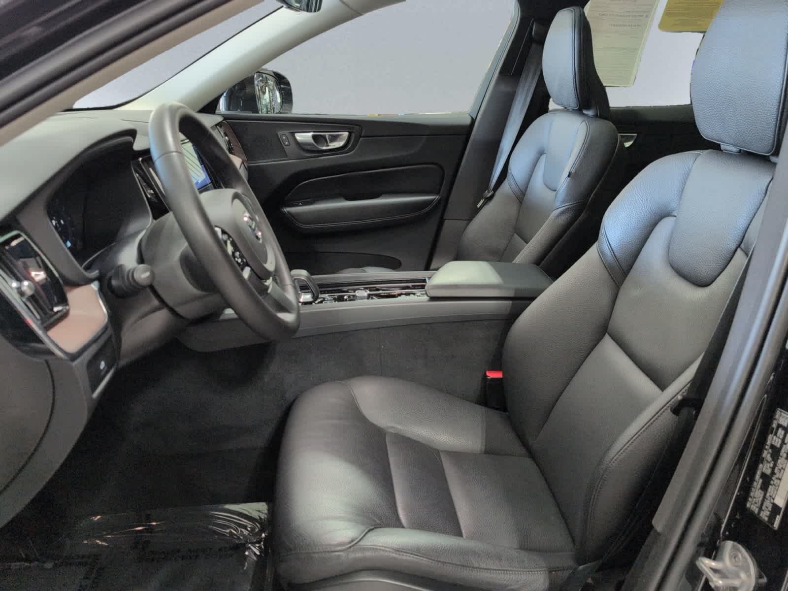 used 2023 Volvo XC60 car, priced at $29,998