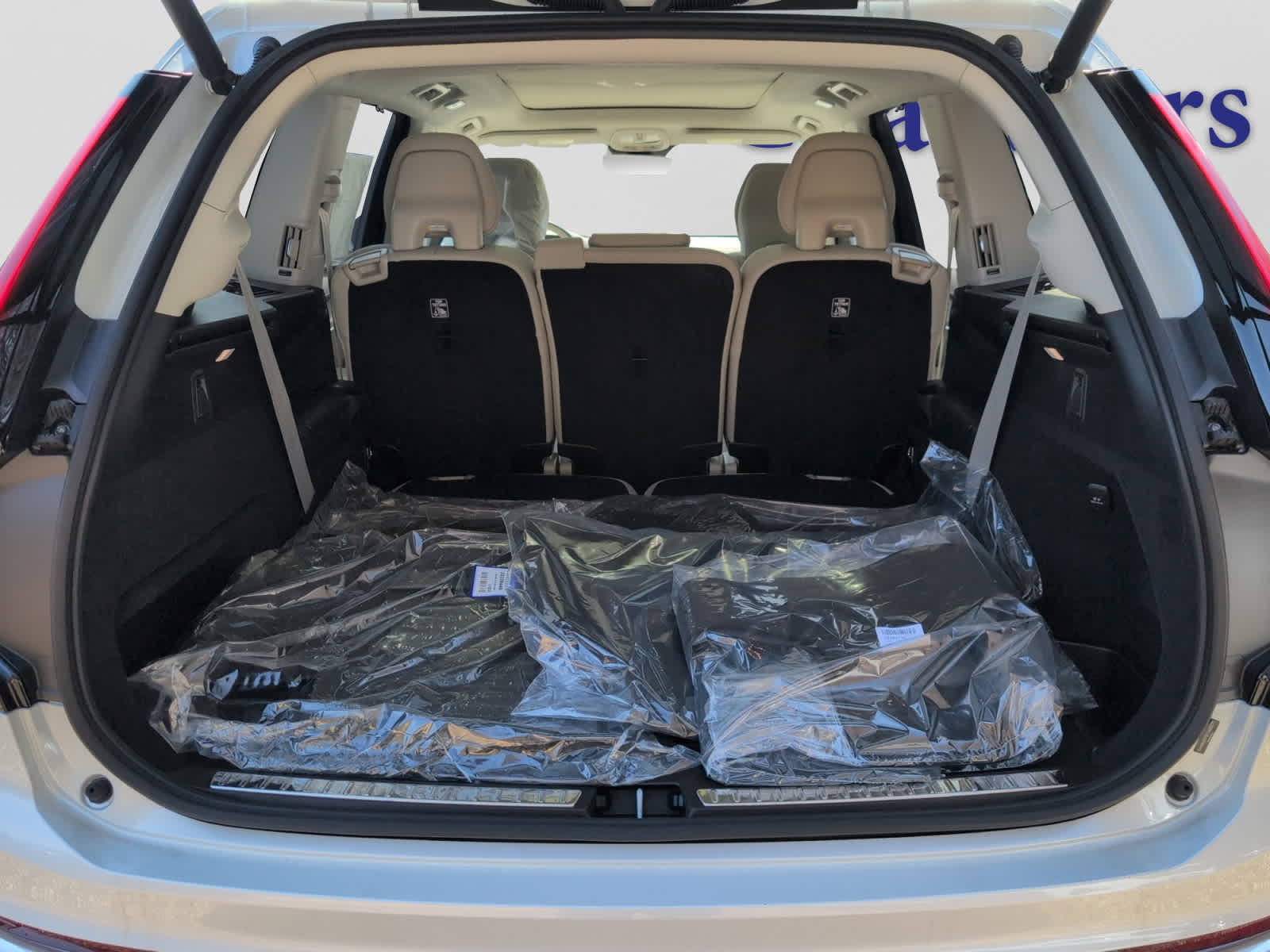 new 2026 Volvo XC90 car, priced at $75,155