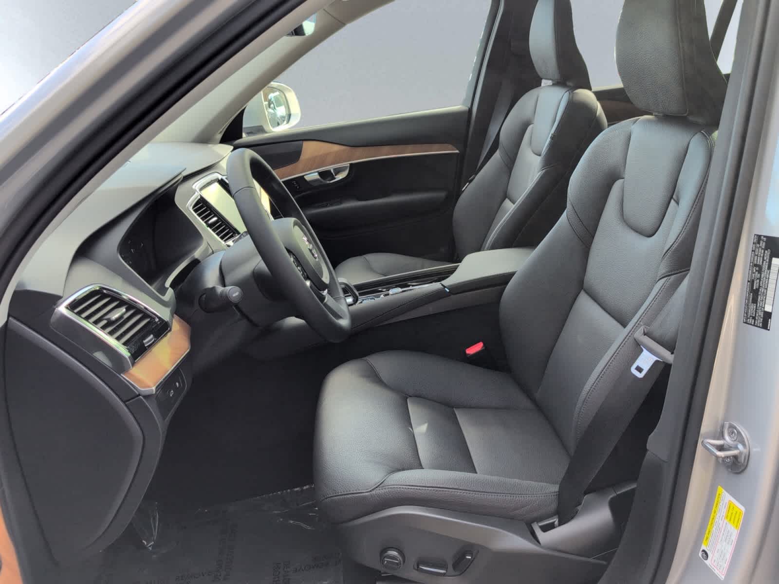 used 2025 Volvo XC90 plug-in hybrid car, priced at $78,455