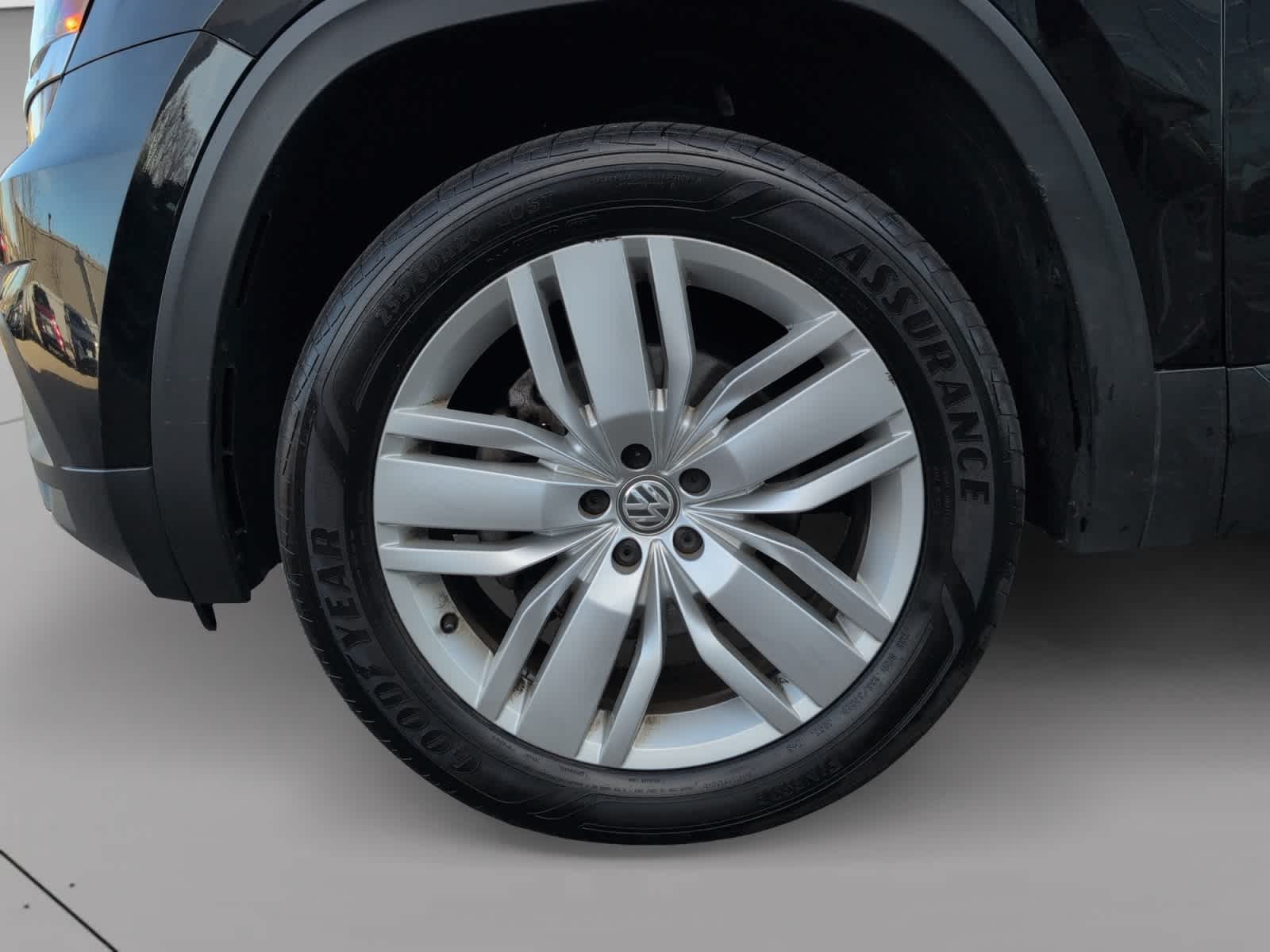 used 2020 Volkswagen Atlas car, priced at $20,998