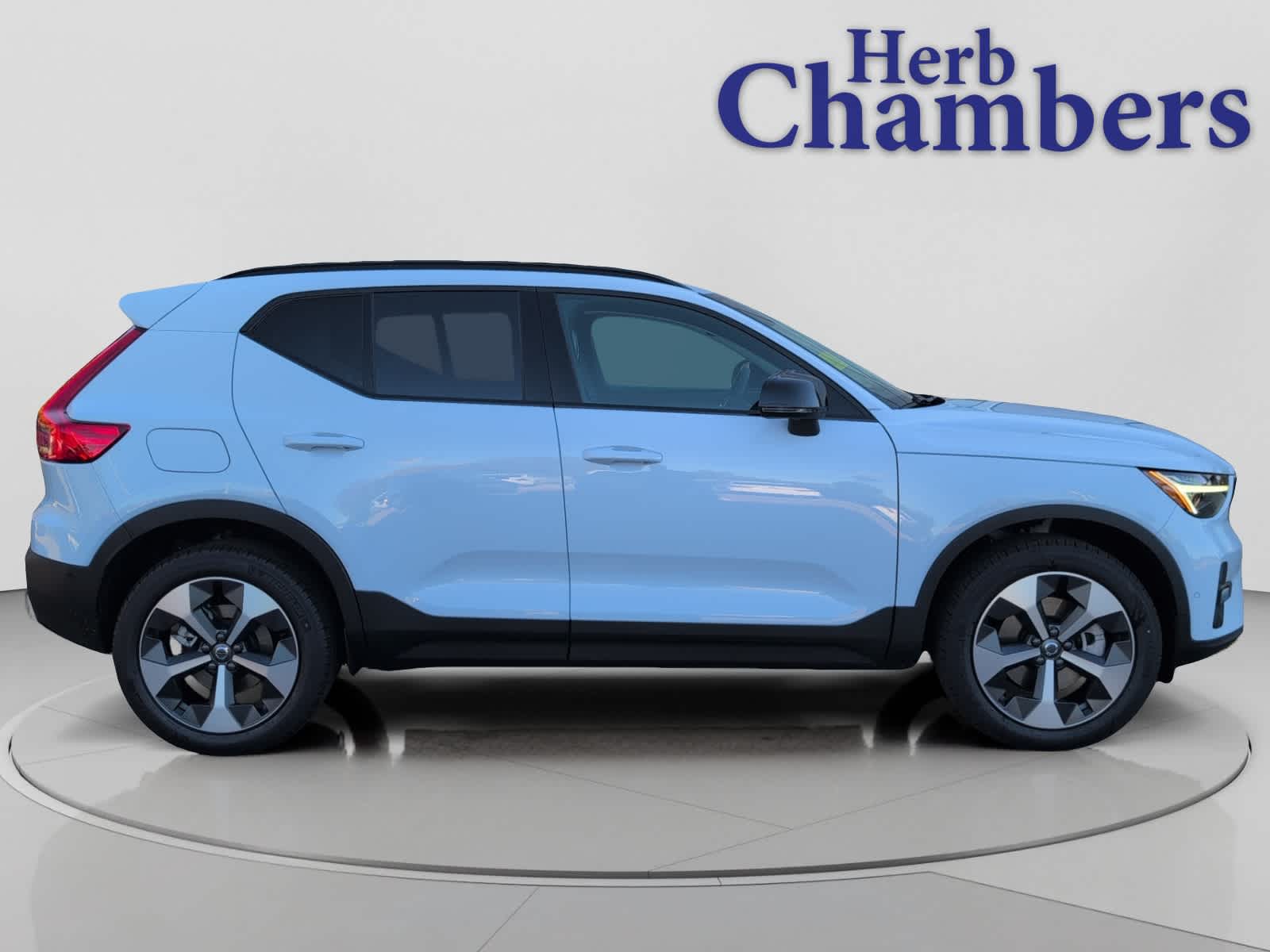 new 2026 Volvo XC40 car, priced at $49,925