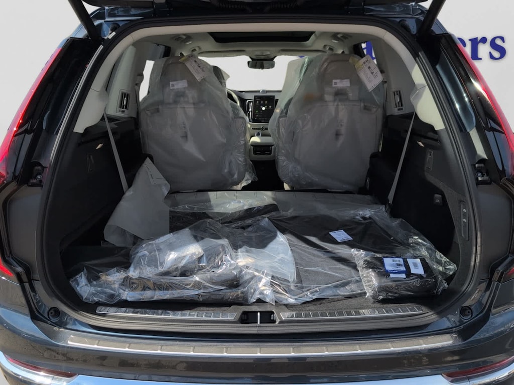 New 2026 Volvo XC90 plug-in hybrid T8 Ultra 6-Seater SUV