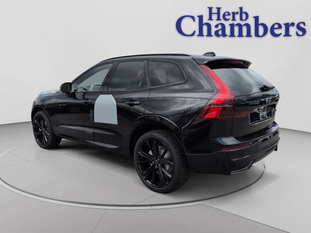 New 2026 Volvo XC60 B5 Ultra Black Edition SUV