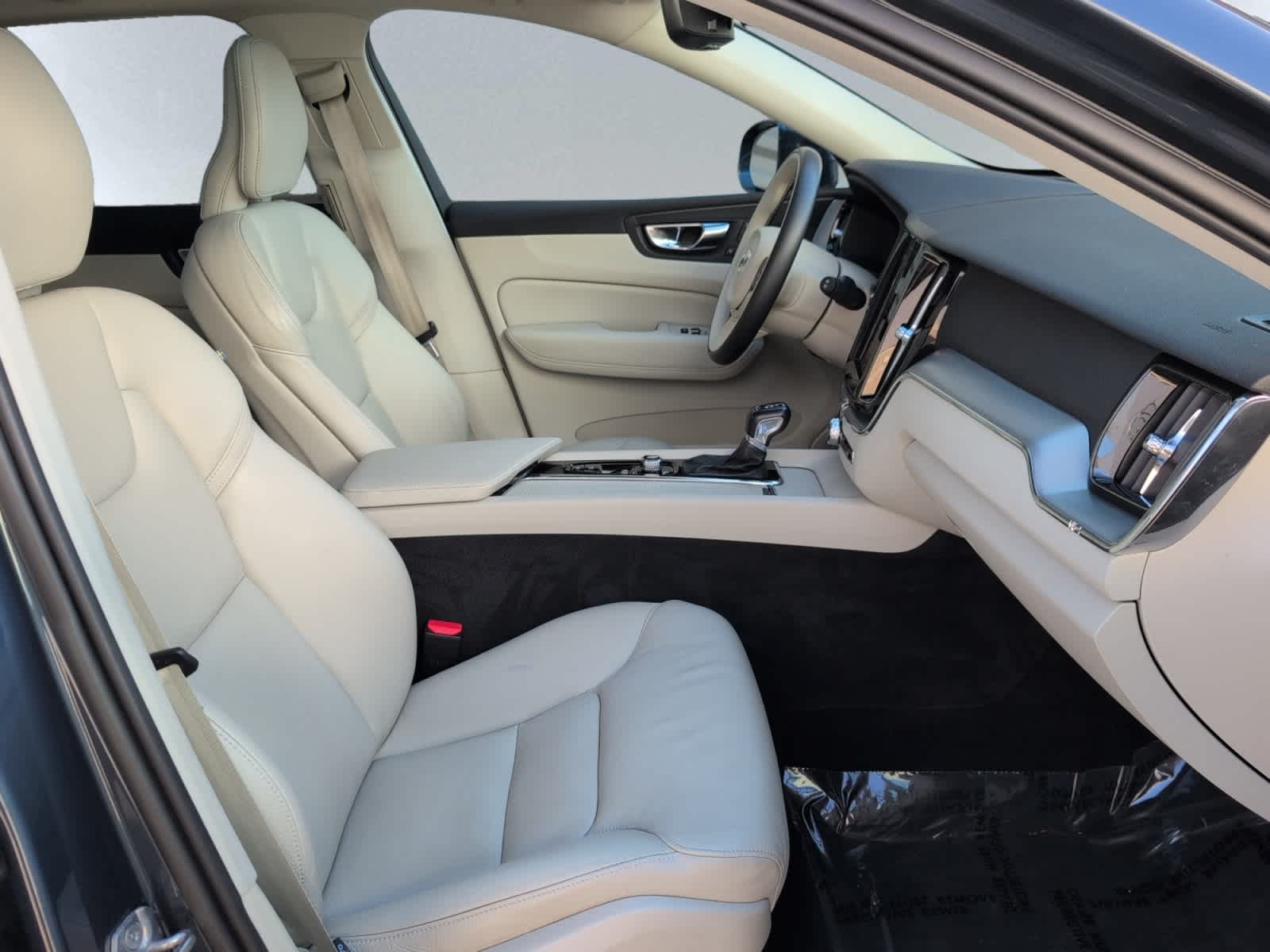 used 2019 Volvo XC60 car, priced at $23,998