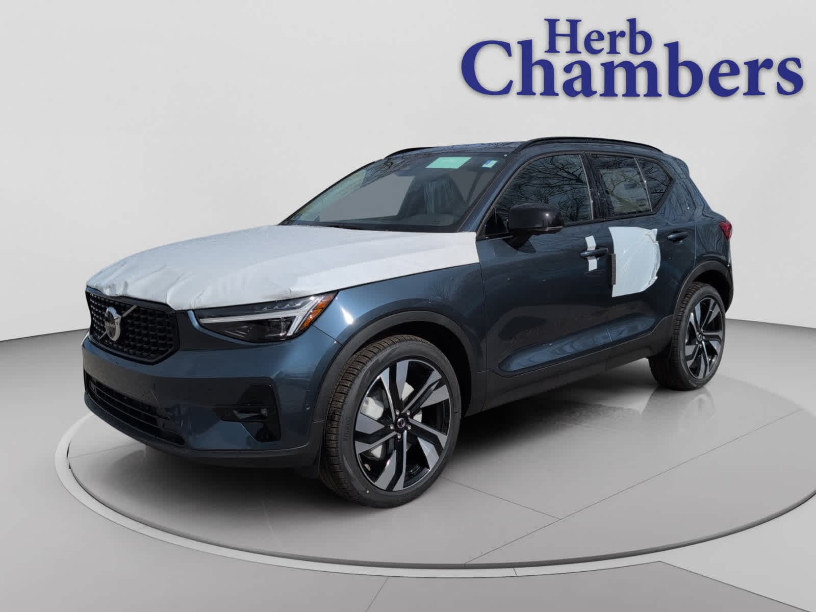 new 2026 Volvo XC40 car, priced at $53,635