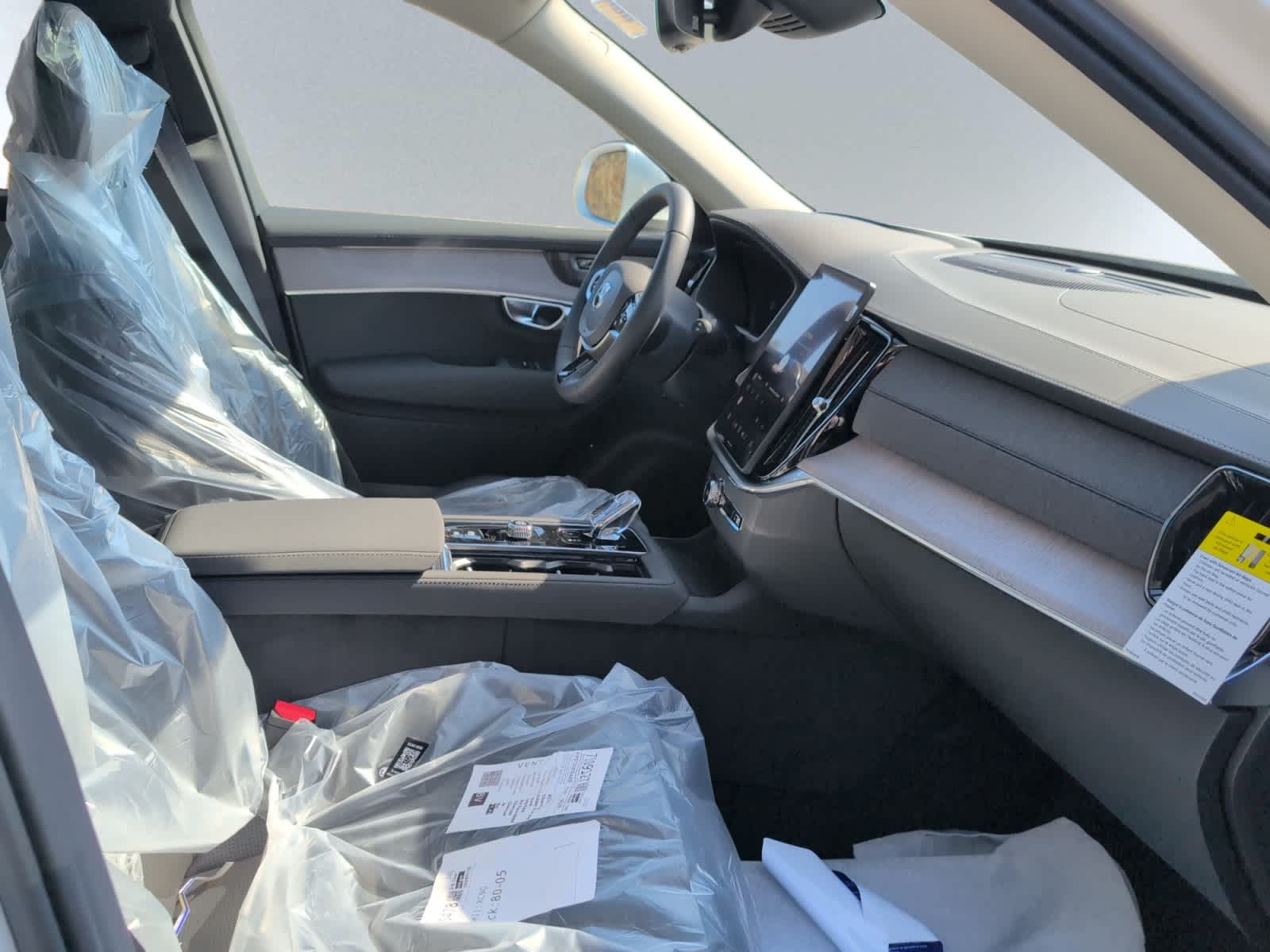 new 2026 Volvo XC90 plug-in hybrid car, priced at $86,630