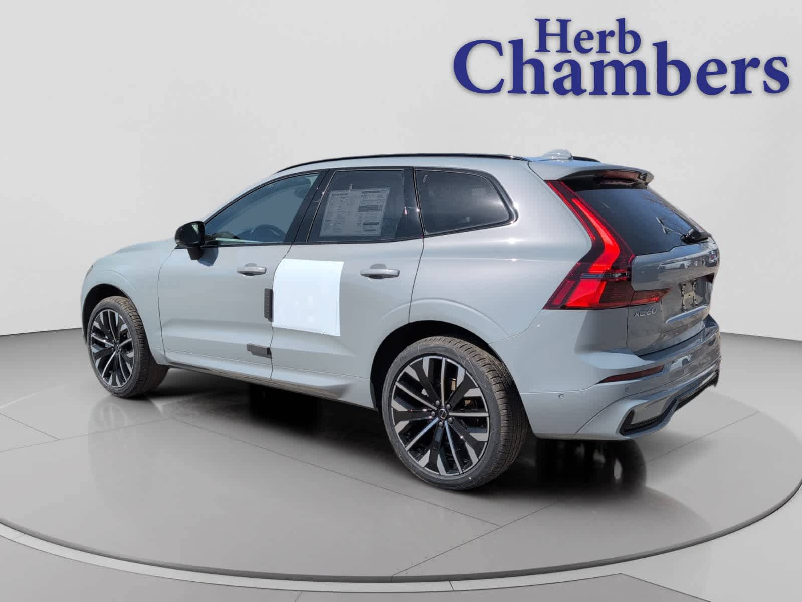 new 2026 Volvo XC60 car, priced at $64,470