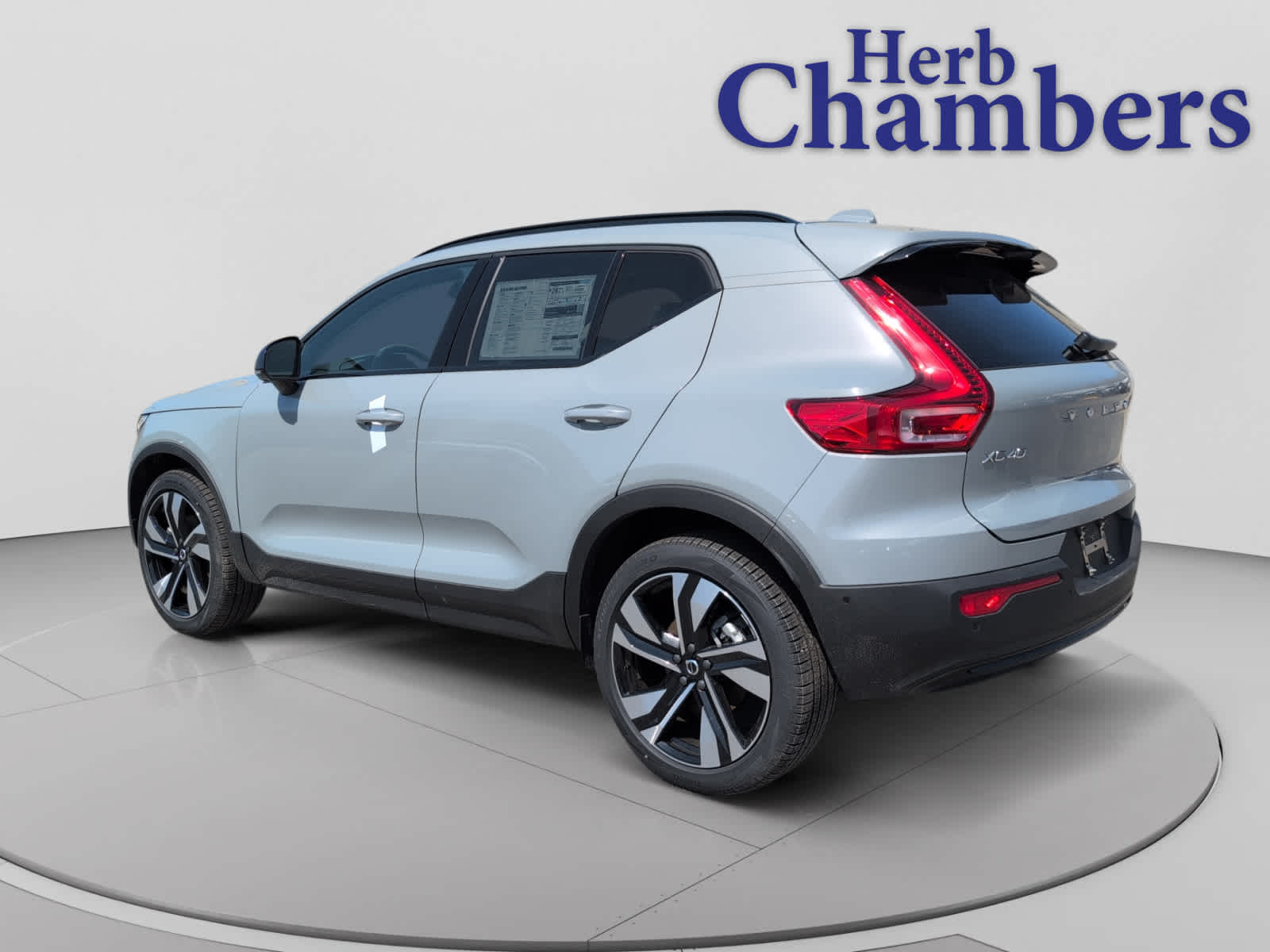 new 2026 Volvo XC40 car, priced at $51,960