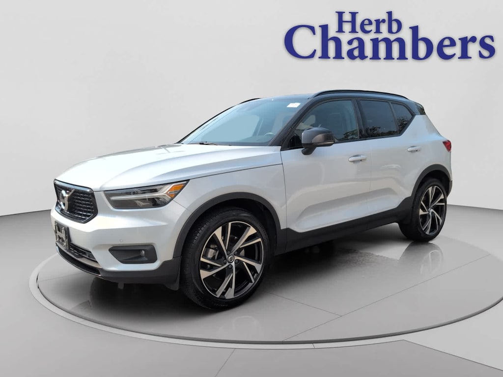 Used 2021 Volvo XC40 T5 R-Design SUV