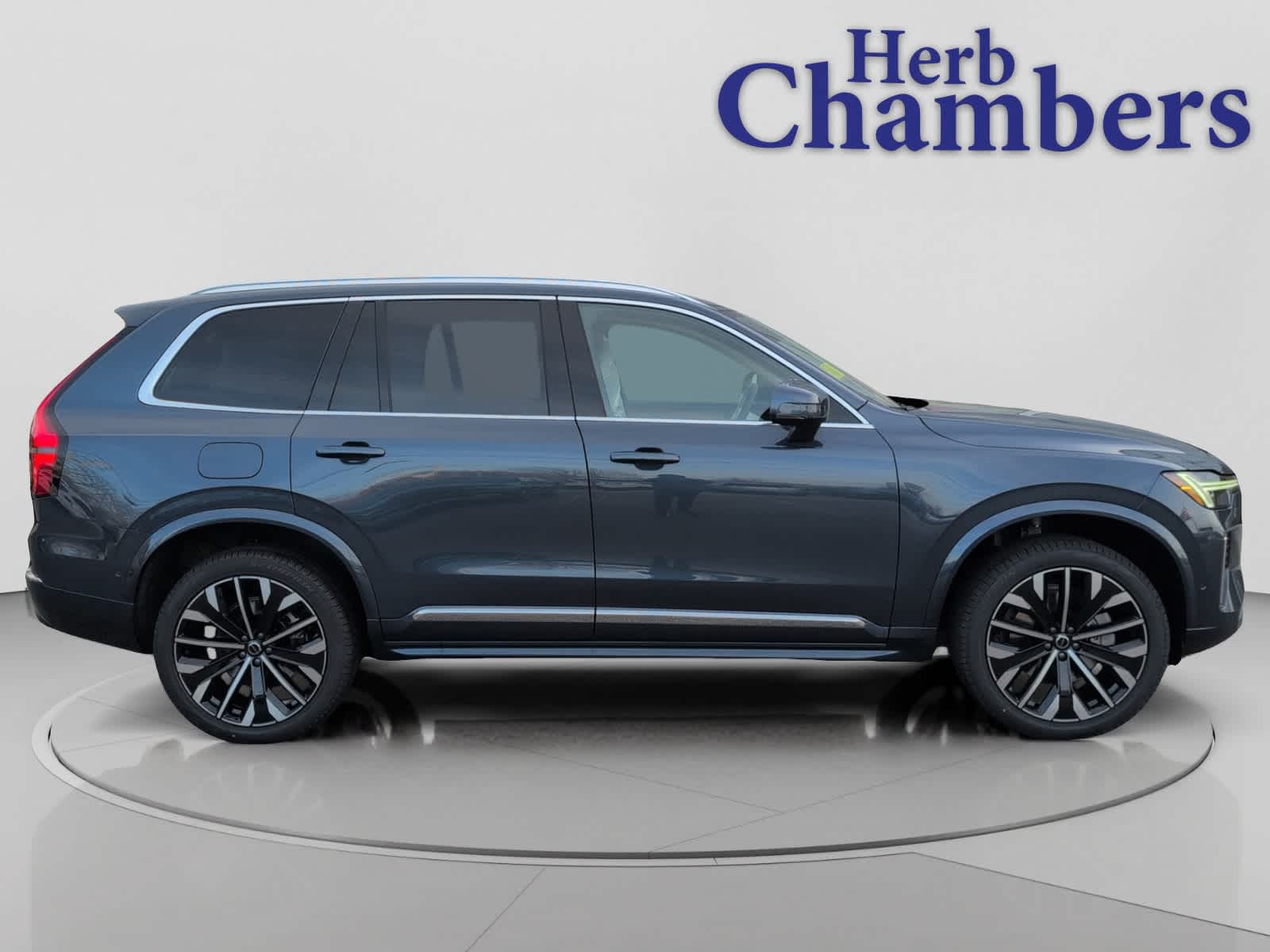 new 2026 Volvo XC90 car, priced at $75,270